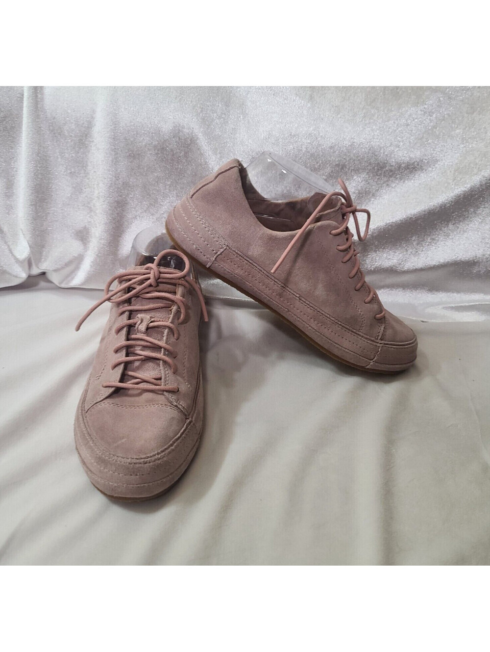 Ugg Blake Lace Up Trainers Sneakers Size 8.5 Dust Pink Suede Style 1019109